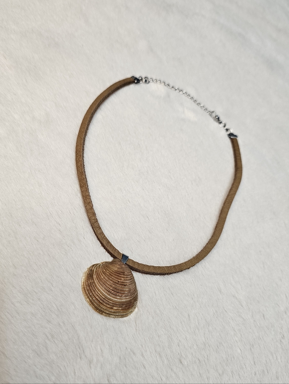 Handmade Seashell Choker – Brown Leather & Stainless Steel Hardware